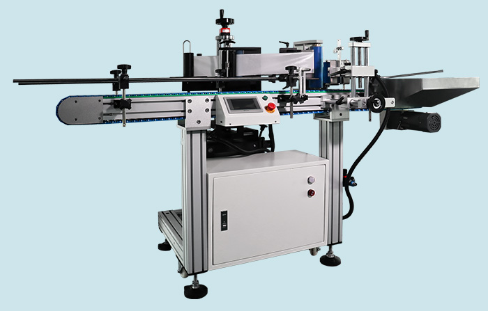 全自動(dòng)貼標(biāo)機(jī)和不干膠平面貼標(biāo)機(jī)的優(yōu)缺點(diǎn)分別是什么？